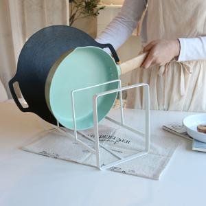 철제 프라이팬 정리대 냄비 도마 쟁반 정리수납 거치대 와이드 접시꽂이