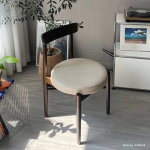 [리퍼]로나 원목 가죽좌판 디자인 체어 인테리어 식탁 의자 2colors