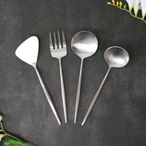 플리비체 국내산 스텐304 조리도구 4종 세트 (미니국자+요리스푼+네발포크+뒤집개중)