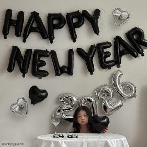 해피뉴이어 블랙실버 파티 세트 알파벳 하트 풍선 가랜드 연말 이벤트