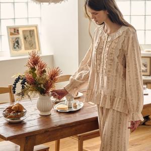 클로즈 긴팔 투피스 크림 (21수)