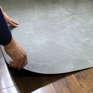 누구나 간편하게 바닥 붙이는 시트지 접착식 데코타일 셀프시공 (가로60x세로60)