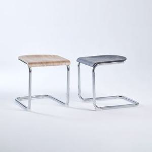 공간활용좋은 내추럴 곡선우드시트 스틸다리 스툴(390 2색)