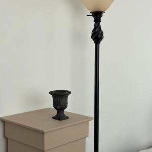 flot * 튤립 라인 도자기 화병 오브제 블랙 무광 꽃병 인테리어