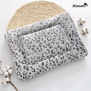 강아지 고양이 꿀잠 극세사방석 논슬립 쿠션 이불 담요