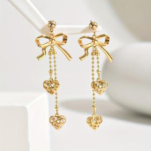 TEMU 2쌍의 우아하고 패셔너블한 리본과 중공 메탈 러브 펜던트, 메탈 볼 체인 및 태슬, 사계절에 적합한 클래식 여성용 귀걸이, 발렌타인데이, 추수감사절 및 기타 축제 선물