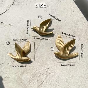 TEMU 3개 골든 레진 새 벽 장식 - 표현적인 눈의 귀여운 미니어처 새, 부드러운 표면의 실내/외 사용 가능 걸이 후크, 부활절, 크리스마스, 간편한 설치, 정원, 거실, 침실, 옷, 열쇠에 적합 - 내구성 있는 레진 소재