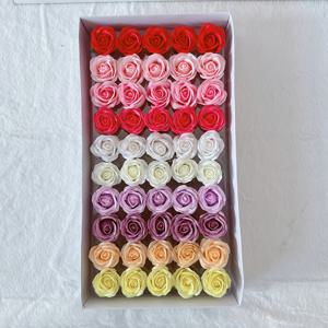 TEMU 50개 미니 4단 인공 장미 꽃 - 13가지 생생한 색상의 저자극성 내구성 있는 장미, 발렌타인데이, 어머니날, 생일, 결혼식 및 파티용 우아한 선물과 축제 보관함