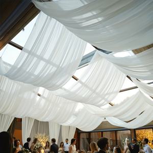 TEMU 1개 65.6피트 초대형 화이트 쉬어 드레이프 패브릭, 웨딩 파티 장식 및 특별 행사 천장 배경, 실내/야외용 DIY 공예 재료