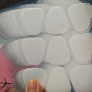 TEMU 90개입 숨쉬는 삼각형 이마 & 얼굴 패치 - 무흔적 접착, 민감성 베이지 안전, 여성 스킨케어용 쉬운 부착, 다크스팟 및 모공 개선, 주간 피부 관리 (잔여물 없음), 주름 완화 오버나이트 페이스 테이프