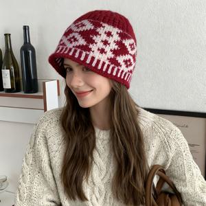 TEMU 페어 아일 스타일 모자, 빈티지 패턴 비니, 따뜻한 가을/겨울 모자, 패셔너블하고 활용도 높은, 얼굴에 어울리는 여성용 크리스마스 및 새해 캐주얼 스트리트 스타일 모자.