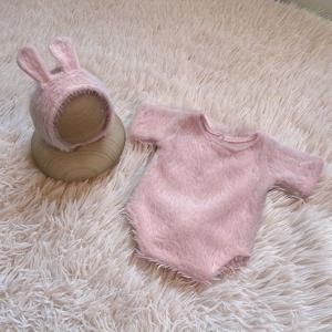 TEMU 1세트 핸드메이드 스타일의 부드러운 섬유로 만든 토끼 코스튬 세트 (귀걸이 모자 & 원피스 반바지) - 파스텔색상(화이트, 핑크, 베이지, 그레이) 포토샷, 패션 사진촬영, 테마 이벤트용 - 가볍고 관리가 쉬운 포즈 소품, 사진 액세서리, 스타일리시한 착용감, 편안한 웨어, 포토룩, 행사 플래너, 사진작가