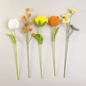 TEMU 핸드니트 플로랄 부케 - 오렌지, 옐로우, 화이트 크로셰 꽃다발 (꽃병 포함) - 전기 불필요 - 어버이날, 발렌타인데이, 생일, 선생님 감사 선물 - 거실, 사무실, 결혼식 홈 데코 - 엄마, 아내, 친구, 선생님을 위한 섬세한 수제 크로셰 꽃 장식품, 공예 예술 작품