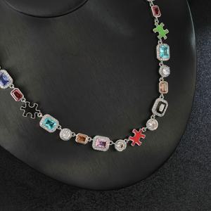 TEMU 10mm 인공 지르콘으로 장식된 커피 컬러의 조각 디자인을 갖춘 ICEDCHICS의 화려한 구리 목걸이