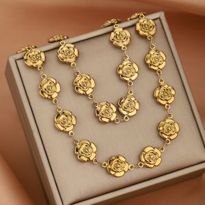 TEMU 18K 금장 2개 조각 보석 세트, 양면에 꽃무늬가 새겨진 스테인레스 스틸 목걸이와 팔찌가 포함되어 있으며, 패션을 추구하는 여성과 생일, 크리스마스, 어머니의 날, 발렌타인데이, 또는 우정 선물로 적합하며, 크기 조절 가능합니다.