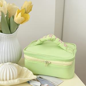 TEMU 대용량 파스텔 그린 & 골든 지퍼 메이크업 & 동전 가방 정리함 - 귀여운 한국 스타일 여성 휴대용 핸드백, 지퍼 수납공간과 태슬 장식, 여행용 경량 접이형 스카인케어 보관 (다양한 컬러 옵션), 플레이풀 에스테틱, 컴팩트 디자인, 화장품 가방, 여행 필수 아이템