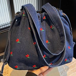 TEMU 완벽한 리리 여성 트렌디 숄더백 - 꽃무늬 패턴, 조절 가능한 드로스트링 클로저, 고정된 스트랩으로 다용도로 사용 가능, 캐주얼 및 전문용품에 적합한 캔버스, 소형 크로스바디 백, 일상용 액세서리, 우아한 액세서리, 내구성 있는 디자인