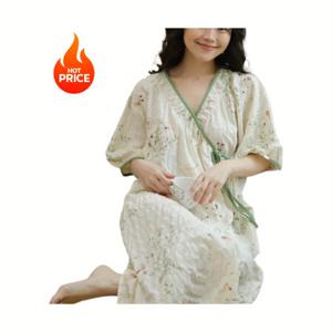 TEMU 여성용 꽃무늬 V넥 나이트가운 - 타이 웨이스트가 있는 가벼운 폴리에스테르 목욕복, 성인용 우아한 봄/여름 루즈웨어, 편안한 핏 잠옷|꽃무늬 나이트가운|폴리에스테르 소재