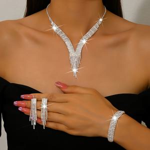 TEMU V자 태슬 목걸이가 있는 우아한 여성용 주얼리 세트 | 실버 도금 구리 라인스톤 July 생일 보석, 고급스러운 패셔너블 목걸이, 귀걸이, 팔찌 (결혼식, 파티, 특별한 날, 추수감사절 선물용)|탄생석