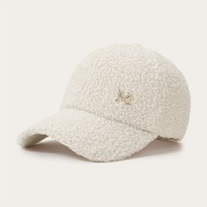 TEMU 여성용 겨울 베이스볼 캡 - 메탈릭 'm' 액센트, 조절 가능한 스냅백 클로저, 소프트 베이지/브라운/블랙/그레이, 가벼우면서 따뜻한 일상/오피스/파티용, 캐주얼 시크한 디자인, 편안한 착용감, 스타일리시 헤드웨어, 패션 애호가를 위한 실외용 모자|모자|볼캡|스냅백