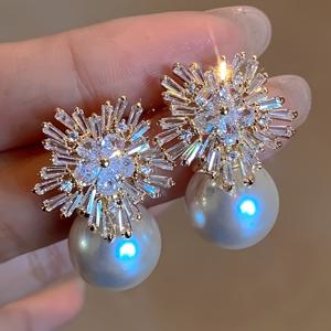 TEMU 우아한 여성용 대형 꽃 모조 진주 & -장식 웨딩 귀걸이 - 화이트 K 금도금 모조 진주 드롭 쥬얼리, 데이, 기념일, 프롬을 위한 준 생일석 악센트 - 럭셔리 선물 (연중 착용)|탄생석