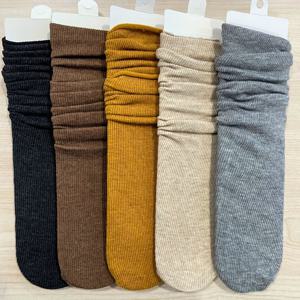 TEMU 여성용 초부드러운 따뜻한 겨울 무릎 위 (OTK) 슬라우치 양말 5켤레 - 탄력 있는 오프닝이 있는 두꺼운 타이츠, 멀티컬러 팩 (블랙, 브라운, 베이지, 그레이, 네이비) - 청바지, 드레스 & 부츠용 세탁기 사용 가능한 포근한 양말