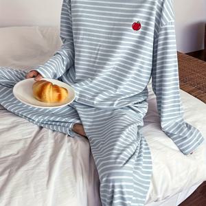 TEMU 신상 가을 겨울 스타일, 여성용 우아한 자수 사과 패턴과 프린트 잠옷 세트, 편안한 긴팔 라운드넥 루즈핏 티셔츠 탑과 팬츠, 여성 패션 잠옷, 여성 캐주얼 홈웨어, 여성 잠옷 세트|잠옷