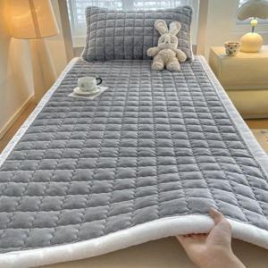 TEMU 겨울용 두꺼운 매트리스 패드, 부드럽고 휴대가 편리한 5가지 사이즈, 초극세사 & 통기성, 접이식, 세탁 가능, 탄력 스트랩 – 침실/기숙사/캠핑텐트/타마리용, 싱글/더블침대, 바닥매트, 휴대용 선물 (베개커버 미포함)