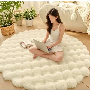 TEMU 원피스 인조 토끼 플러시 버블 벨벳 크림 스타일 라운드 홈 데코 소파 스로우 및 시트 패드. 폭신하고 밀도 높은 부드러운 고품질 폴리에스터 게으른 사람을 위한 바닥 스툴, 거실/침실용 침대 옆 매트, 스터디 의자 커버 등, 다목적 지역 러그로 따뜻한 분위기 연출