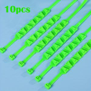 TEMU 10/30 미끄럼 방지 스노우 체인, 및 자전거 타이어에 적합 - 지퍼 스트랩이 있는 내구성 있는 제동 체인, 겨울 라이딩 도로 안전 액세서리를 위한 빨간색 및 녹색 반사 스트립 특징.