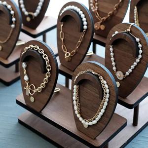 TEMU 노르딕 스타일의 단단한 나무 보석 정리함, 러스티하고 세련된 스타일로, 팔찌와 목걸이를 보이기 위한 디스플레이 스탠드로, 보석 정리 랙으로도 사용할 수 있는 보석 정리 랙, 상점 전시회 및 사진 속 道具, 보석 타워