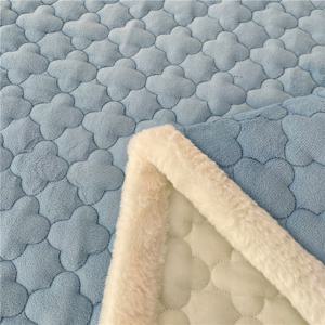 TEMU 매트리스 패드, 세탁기 사용 가능 사계절 편안한 홈 침구,가을-겨울 보온, 캠핑, 아파트, 게스트룸, 호텔, 기숙사용 /침실/기숙사/캠핑텐트/타마리용,부드럽고 휴대가 편리 ,변색 없음,초극세사 & 통기성, 바닥매트,매트리스 토퍼, 얇은 매트리스 패드 따뜻하고 편안한 침대용 패드