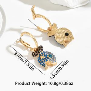 TEMU 블루 젬스톤이 있는 스타일리시한 금붕어 C-후프 귀걸이 1쌍 - 사랑스러운 바다 영감 디자인, KC 골드 도금 아연 합금 & 스테인리스 스틸 포스트, 캐주얼 의상이나 파티에 완벽함, 일상용 주얼리 | 장난기 넘치는 디자인 | 복잡한 디테일, 기발한 귀걸이