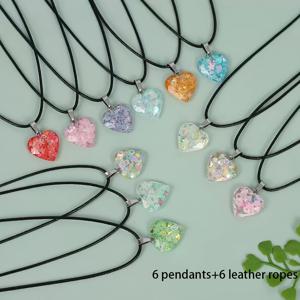 TEMU 12개 자연 형광 수지 하트 펜던트 목걸이 세트 - 20mm 큐트 하트 모양 비즈, 자연 발광 DIY 주얼리 만들기 키트, 12월 탄생석 선물, 발렌타인데이, 크리스마스, 캐주얼 의상용 (사계절)
