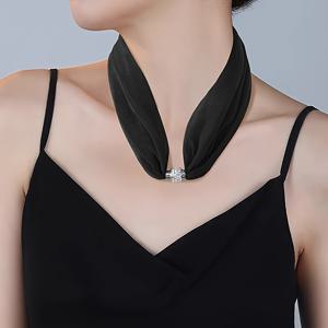 TEMU 여성용 우아한 자석 목도리 - 강력한 자석 클로저가 있는 가벼운 통기성 스카프, 헤어밴드, 목걸이, 손목 스트랩으로 다용도 착용 가능 - 사무실, 파티, 일상용 - 시크 액세서리 화이트 - 쉬운 관리, 파티 액세서리, 다재다능한 , 매끄러운 질감 원단, 스타일리시한 활용 가능한 랩, 부드러운 직물