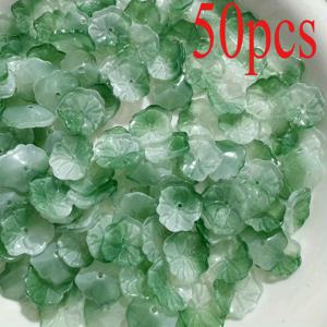 TEMU 50개 리얼한 연잎 비즈 - DIY 주얼리용 수제품, 고대풍 정교한 맥박무늬와 반투명 녹색 잎사귀형태의 목걸이·팔찌·머리핀&폰체인 참장식재료 - 자연에서 영감을 받은 액세서리, 매달기 장식물, 패션소품에 적합한 handmade 공예 비즈