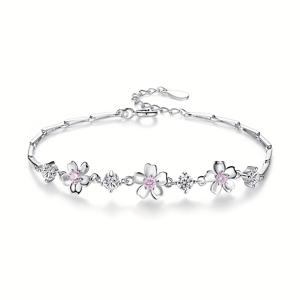 TEMU 여성용 우아한 플로럴 팔찌 - 섬세한 체인에 합성 지르코니아 꽃 장식, 데일리부터 파티까지 여성용 주얼리, 생일, 기념일, 특별한 날 선물로 완벽 - 사계절 착용, 휴가 액세서리, 여성스러운 디자인, 정교한 장인 정신, 패션 액세서리, 주얼리 애호가