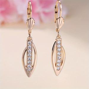 TEMU 1쌍의 BAMOS 청소년용 우아한 골드톤 후프 귀걸이, 반짝이는 합성 지르코니아 펜던트 포함 - 결혼식, 파티 및 일상 보석, 발렌타인데이 선물, 사계절 다용도 드롭 귀걸이, 웨딩 귀걸이, 특별한 날 보석, 세련된 스타일, 내구성 있는 보석, 패션 액세서리, 청소년 패션