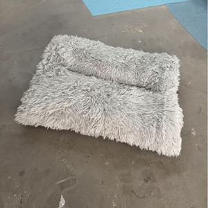 TEMU 초대형 플러시 강아지 소파 고양이 네스트 매트, 두꺼운 울트라소프트 폴리에스터 반려동물 패드 - 사계절용 귀여운 직사각형 쿠션 (소형/중형/대형견 및 고양이용)