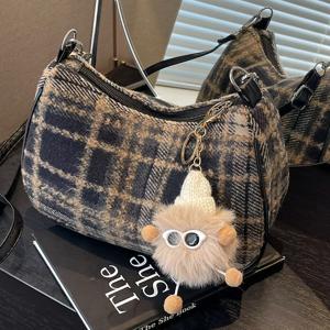 TEMU 여성용 트위드 크로스바디 백 - 우아한 레드 & 브라운 체크무늬 지퍼 클로저, 구조적 숄더백, 일상 및 정장용, 커피 브라운/레드/블루, 내구성 있고 쉬운 세척 유지보수, 다용도 핸드백, 시크 액세서리, 고품질 마감, 컴팩트 핸드백, 패션 애호가용, 여성용 체크무늬 가방, 레드 체크무늬 퍼스