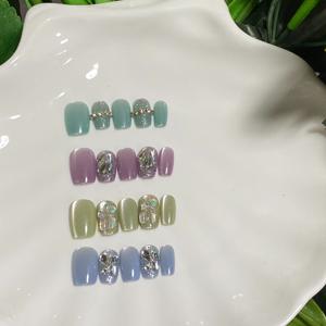 TEMU 40개 네일 아트 스튜디오 4색 혼합 네일 아트 스티커, 블루, 그린, 퍼플, 핑크, 광택 마감, 짧은 길이, 사각형 모양, 그라데이션 패턴, 혼합 색상 시스템, 네일 아트 용품, 매니큐어, 수제 네일팁 짧은, 네일팁 화려, 귀여운 네일팁, 네일팁 여름, 짧은네일팁