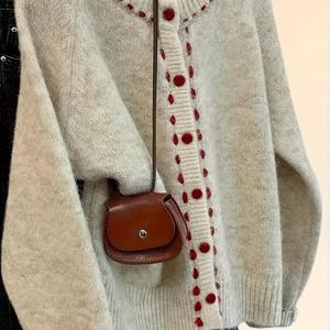 TEMU 플러스 사이즈, 우아한 솔리드 레드 버튼 프론트 블라우스 - 라운드 넥 숏 재킷, 봄/가을 아우터웨어, 깔끔한 캐주얼에서 드레시한 룩을 위한 버튼 오버 프론트, 우아한 스페셜 라인의 핸드 워시 가능한 코지 탑|빅사이즈