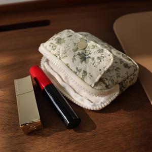 TEMU 퀼팅 꽃무늬 동전 지갑 - 3.74인치 x 5.12인치 - 휴대가 간편하고 스타일리시 - miucatch 브랜드 - 푸젠성 泉州 제작