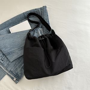 TEMU 어반 스타일 숄더백, 심플 단색 대용량 드로스트링 토트백, 안감 처리된 조절 가능한 숄더 스트랩, 캐주얼 패셔너블 핸드백 | 기능성 디자인