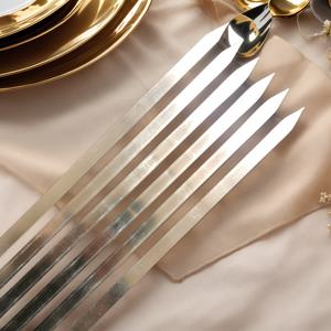 TEMU 6개 세트 넓은 바디 플랫 스테인리스 스틸 바비큐 꼬치, 나무 손잡이, 헤비 듀티 고기 꼬치, 터키 페르시안 그릴, 재사용 가능, 야외 요리, 캠핑, 파티 요리, 이란 브라질 유럽에 적합