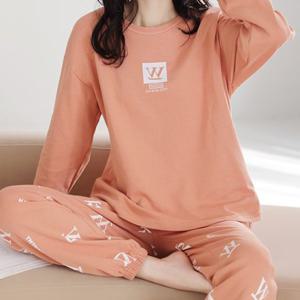 TEMU 여성용 캐주얼 오렌지 슬로건 프린트 파자마 세트 - 라운드넥 튜닉 탑과 조임끈 허리, 탄력 있는 바지, 기계 세탁 가능, 완벽한 계절 수면복, 루즈핏 | 화려한 패턴 티셔츠 | 폴리에스터 혼방 원단|블라우스|여름바지|여름잠옷