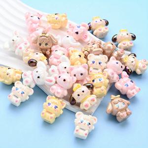 TEMU 5개 귀여운 고양이 & 토끼 레진 비즈 - DIY 주얼리 만들기용 컬러풀 만화 동물 참, 키체인, 폰 체인, 가방 액세서리, 내구성 있는 공예 재료로 수제 팔찌 및 장식 체인 제작, 공예 비즈, 키체인 액세서리, 유쾌한 디자인, 생생한 색상, 섬세한 장인 정신, 주얼리 제작 용품, 주얼리 메이커, 키체인 참, 기발한 디자인