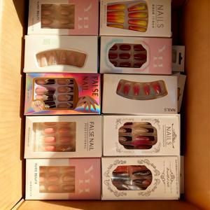 TEMU 192피스 (8세트) 프레스온 네일 아몬드형 미디엄 길이 - 혼합 컬러 광택 마감, 라인스톤 & 네일 아트 디자인 - 여성용 인조 네일, 파티, 웨딩, 프롬, 데일리 매니큐어