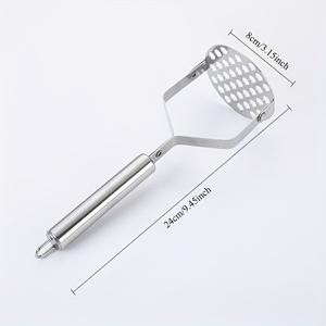 TEMU 전문가용 스테인리스 스틸 수동 감자 으깨기 - 인체공학적 손잡이 & 미끄럼 방지 베이스 - 주방, 레스토랑 및 가정용 헤비듀티 410 크러셔 - 쉬운 세척, 내구성 있는 날카로운 쌀 디스크 - 감자, 고구마, 파르스니프, 당근에 효율적 - 컴팩트하고 튼튼한 디자인과 인체공학적 손잡이 & 미끄럼 방지 그립 - 부드러운 퓨레 & 으깬 감자에 이상적