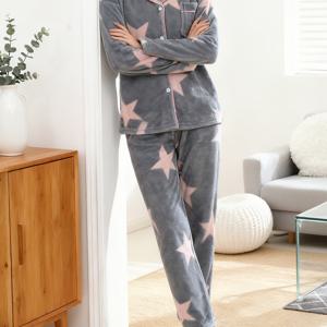 TEMU 여성용 포근한 겨울 파자마 세트 - 긴소매 버튼 앞면 잠옷 & 별 프린트 매칭 팬츠, 따뜻한 밤을 위한 부드러운 회색 잠옷, & 가족을 위한 완벽한 선물, 포근한 겨울 의류, 편안한 라운지웨어, 캐주얼 라운지웨어, 여성잠옷, 잠옷 세트 여성, 잠옷 여성